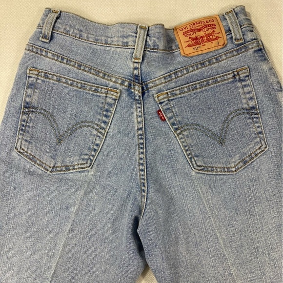 LEVI’S | 512 Classic Slim Tapered Light Wash Jean - Picture 6 of 15